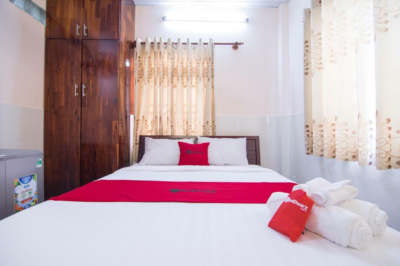 Hotel Reddoorz Near Khu Che Xuat Tan Thuan 2 Thành Pho Ho Chí Minh Esterno foto