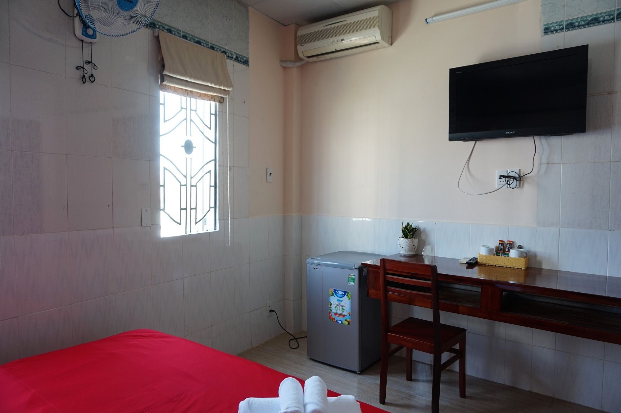 Hotel Reddoorz Near Khu Che Xuat Tan Thuan 2 Thành Pho Ho Chí Minh Esterno foto