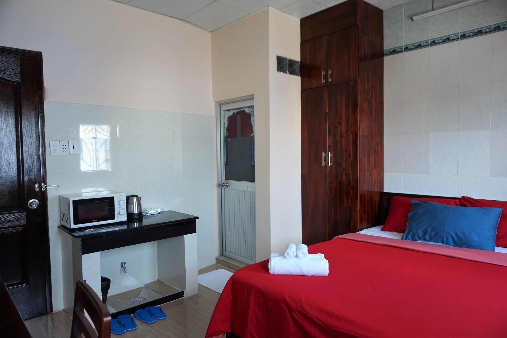 Hotel Reddoorz Near Khu Che Xuat Tan Thuan 2 Thành Pho Ho Chí Minh Esterno foto